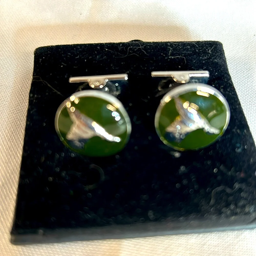 Purveyor of the Royal Court of Sweden Cufflinks. Jade Green/ Silver. NWT